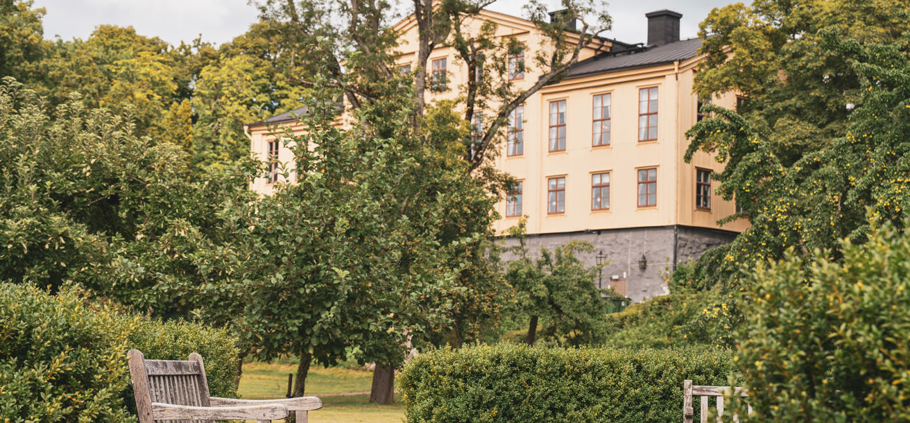 Krusenberg Herrgård på sommaren