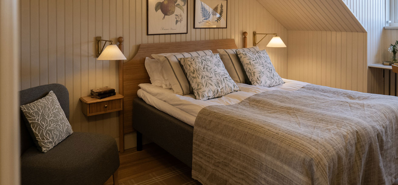 Vackert hotellrum på herrgård