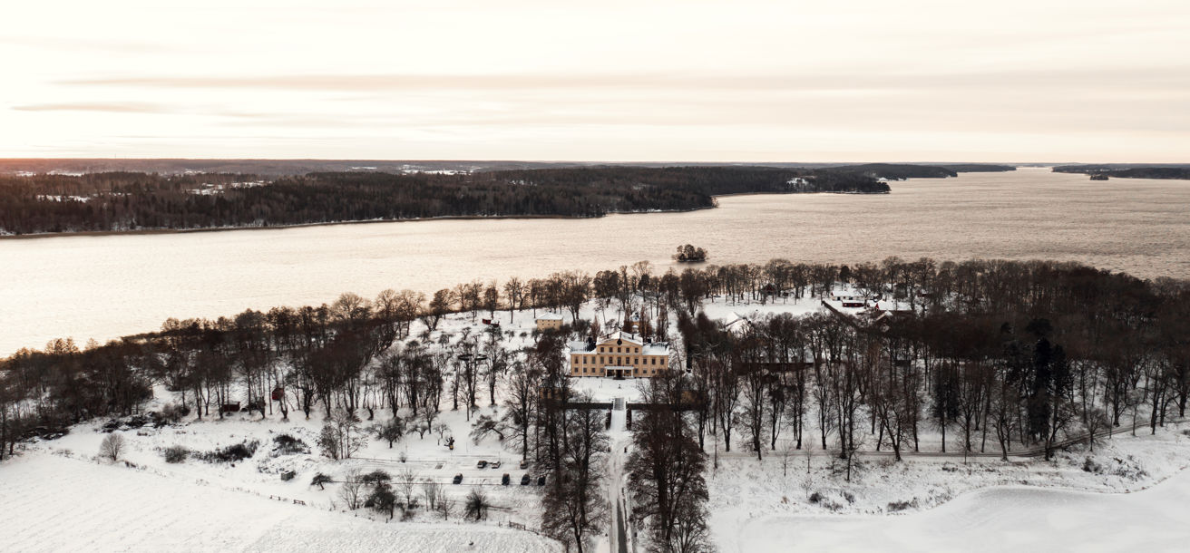 Herrgården en vinterdag