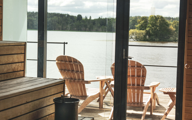 Bastun har utsikt över Mälaren