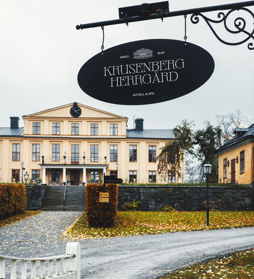 Uppfarten till Krusenberg Herrgård