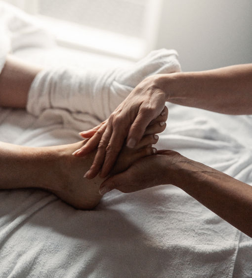 Fotmassage och spabehandling i relaxavdelningen