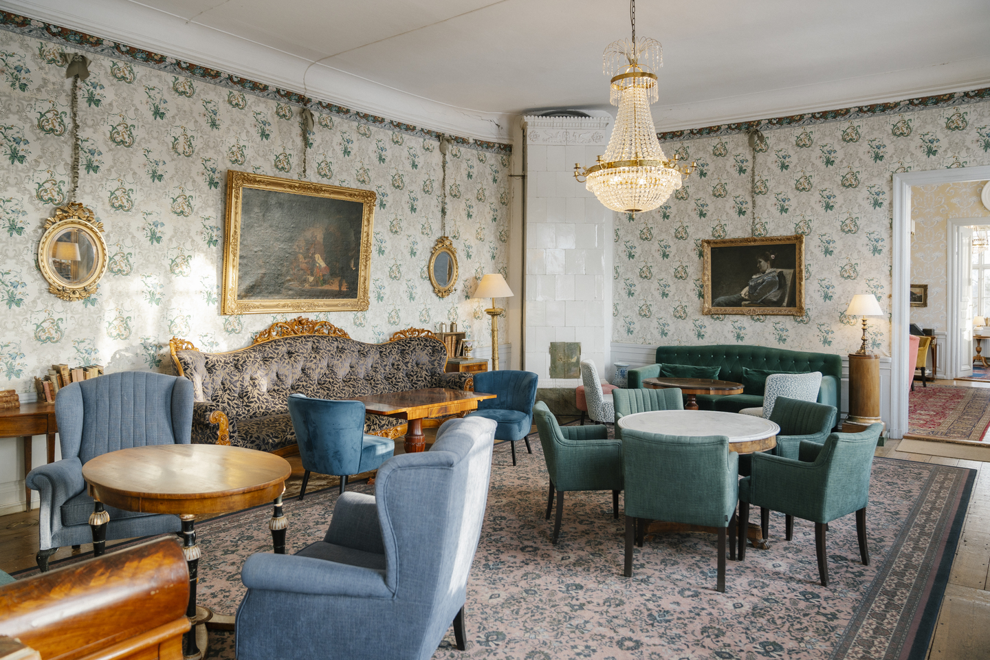 Anrik salong på herrgården