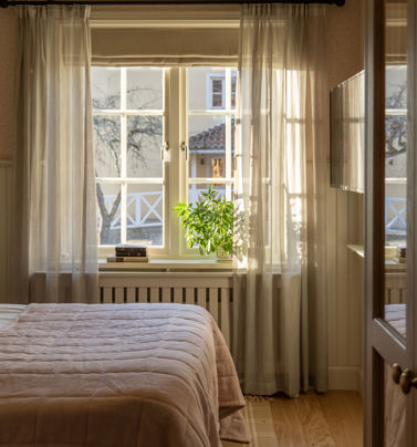 Vackert hotellrum på herrgård