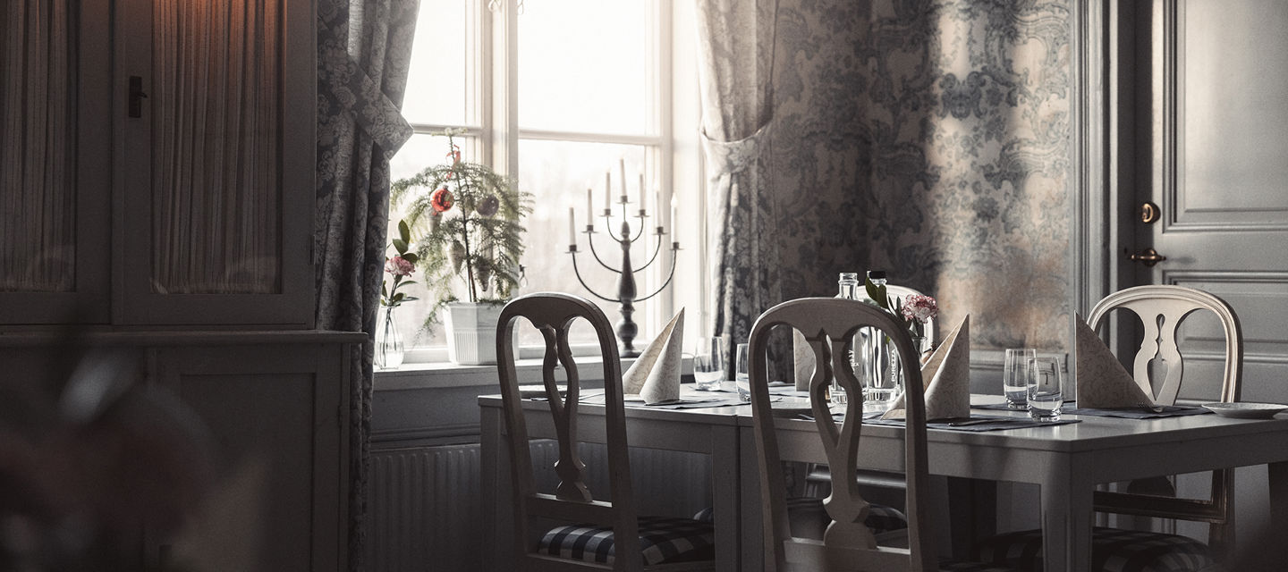 Vackert middagsbord i restaurangen